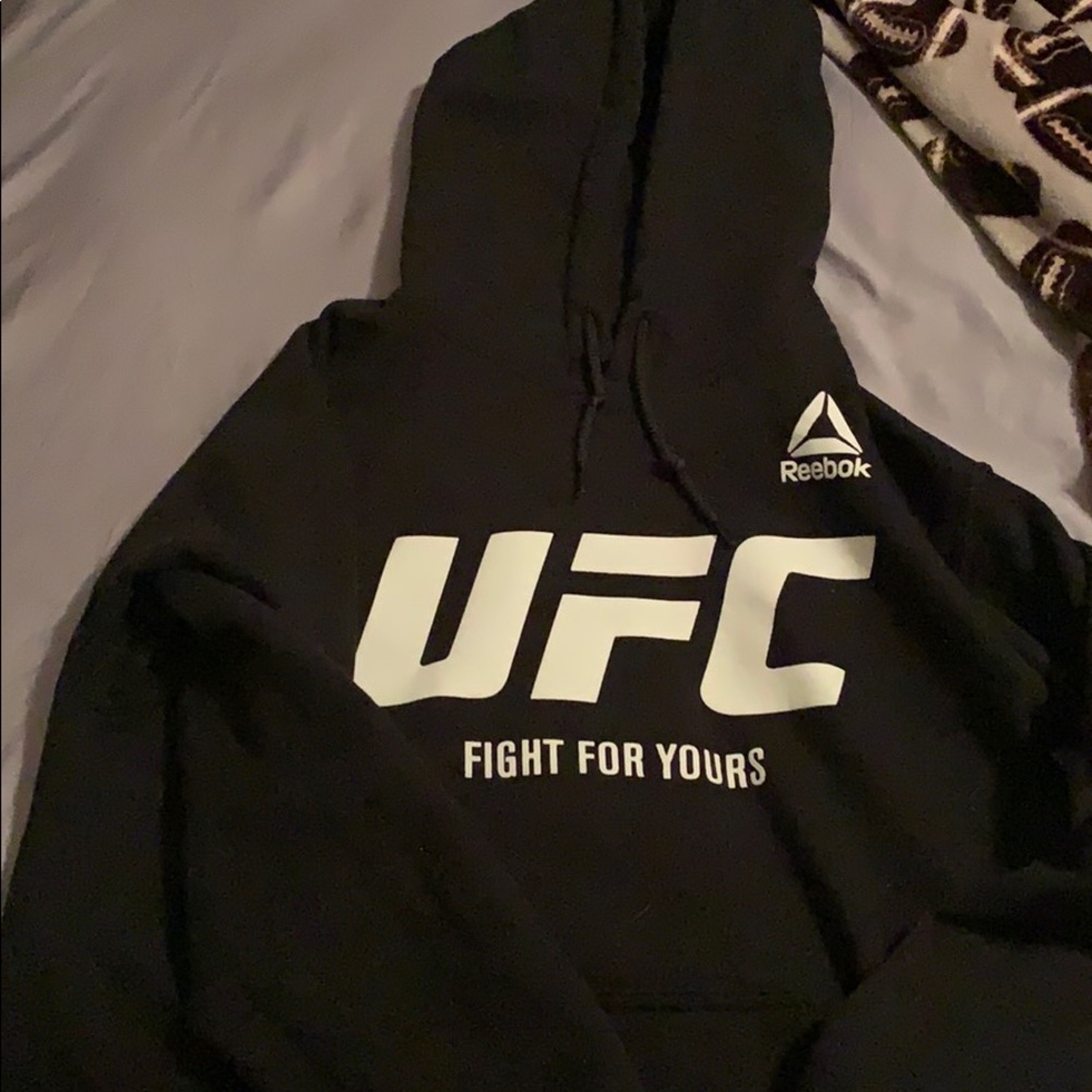 Men’s Reebok UFC Hoodie Small